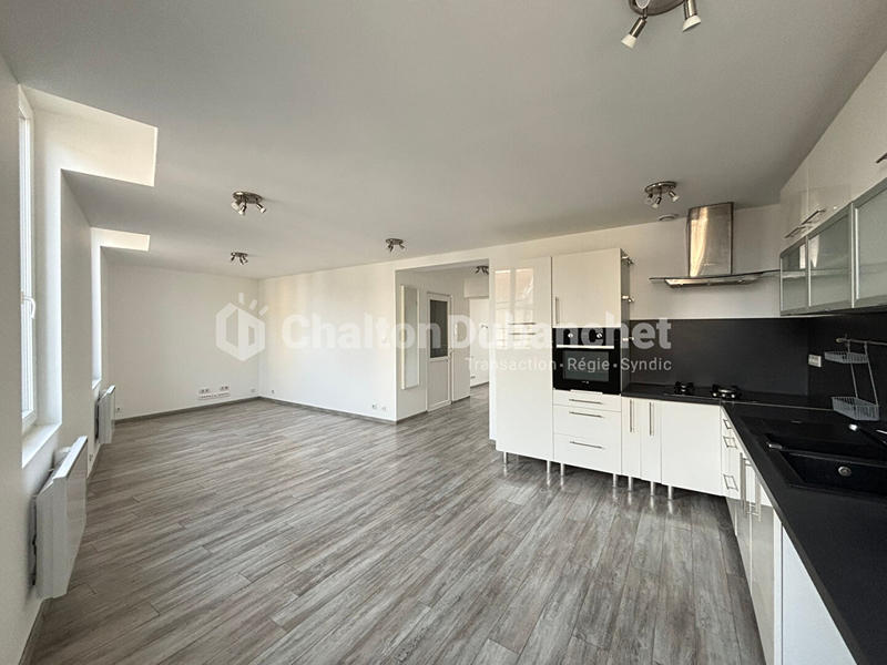 Appartement - 64 m² - 3 pièces