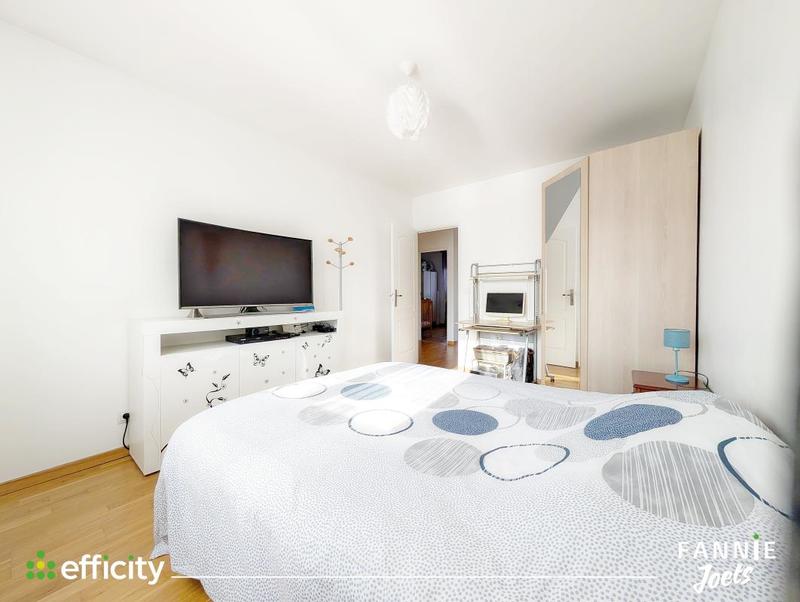 Pavillon - 123 m² - 7 pièces