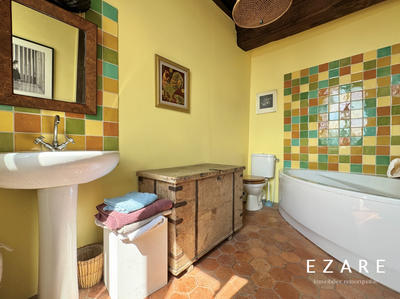 Maison - 258 m² - 7 pièces