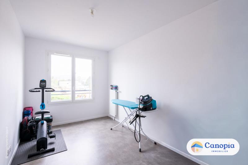 Appartement - 100 m² - 5 pièces