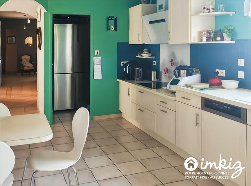 Maison - 315 m² - 10 pièces