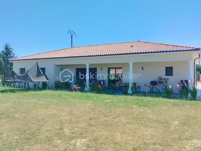 Maison - 123 m² - 6 pièces