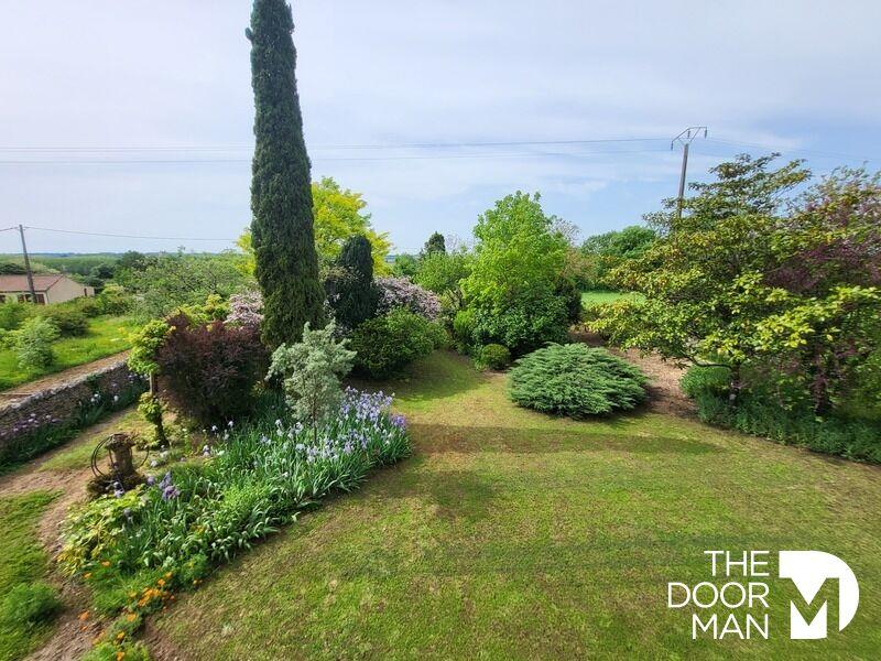 Maison - 178 m² - 7 pièces