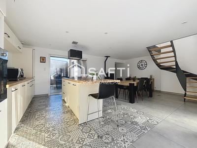 Maison - 117 m² - 5 pièces
