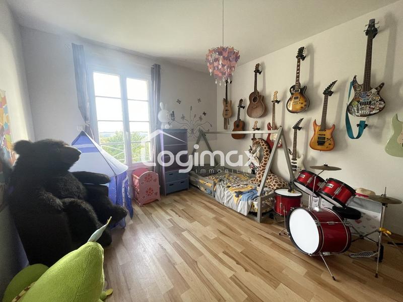 Maison - 200 m² - 5 pièces