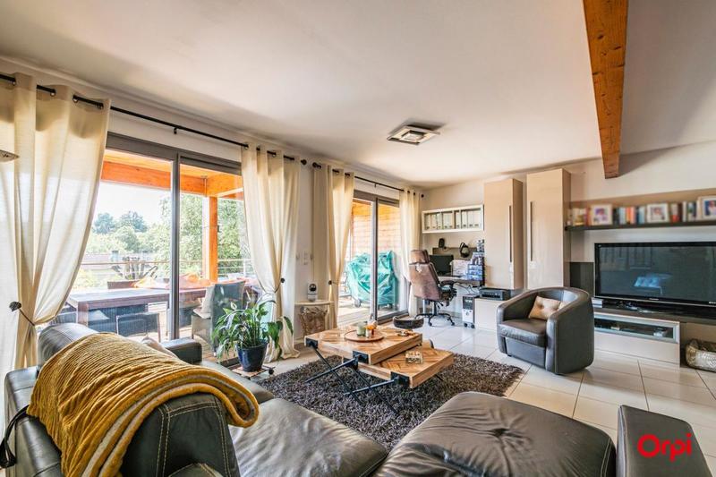 Appartement - 100 m² - 3 pièces