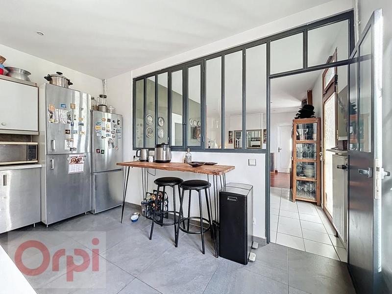 Pavillon - 90 m² - 5 pièces