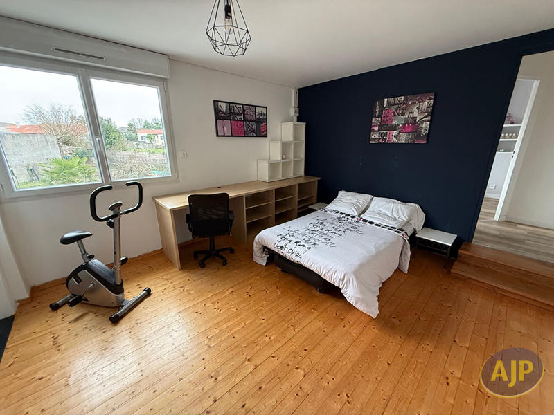 Maison - 158 m² - 7 pièces