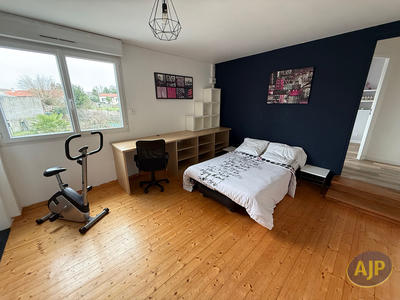 Maison - 158 m² - 7 pièces