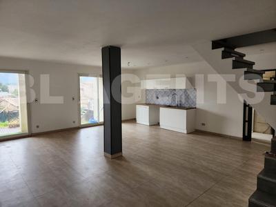 Maison - 122 m² - 6 pièces