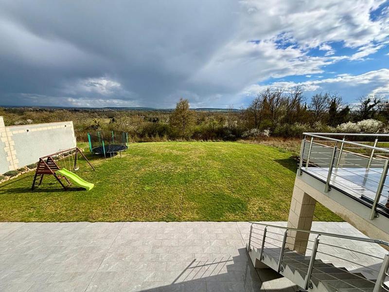 Maison - 301 m² - 9 pièces