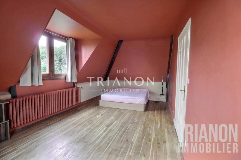 Maison - 240 m² - 7 pièces