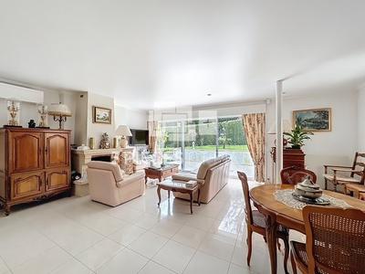 Maison - 101 m² - 5 pièces