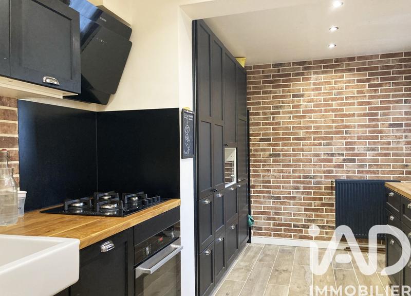 Maison - 93 m² - 4 pièces