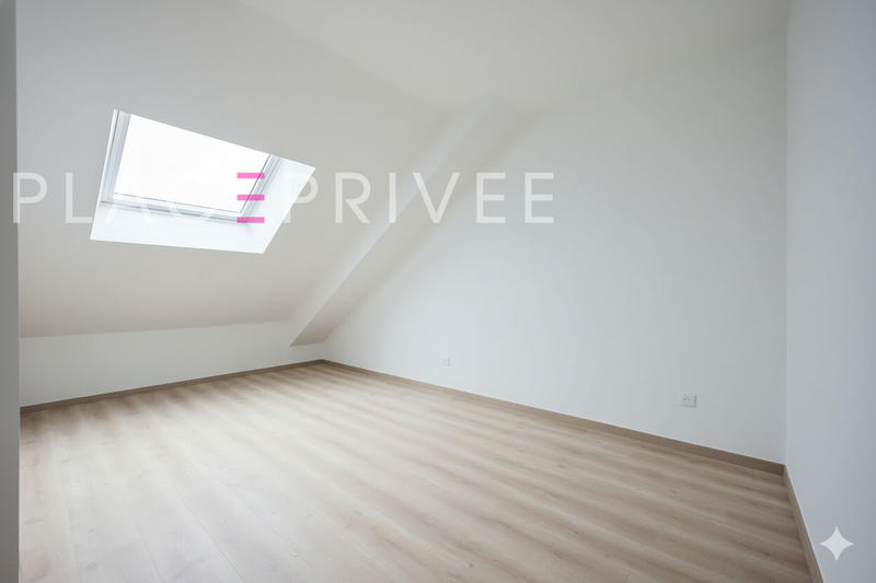 Appartement - 80 m² - 3 pièces