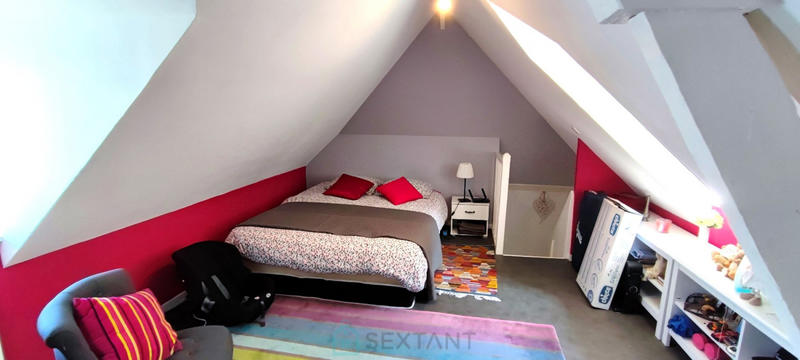 Maison - 147 m² - 8 pièces