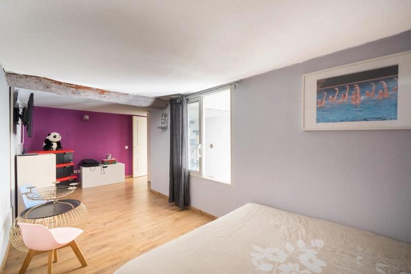 Appartement - 121 m² - 6 pièces