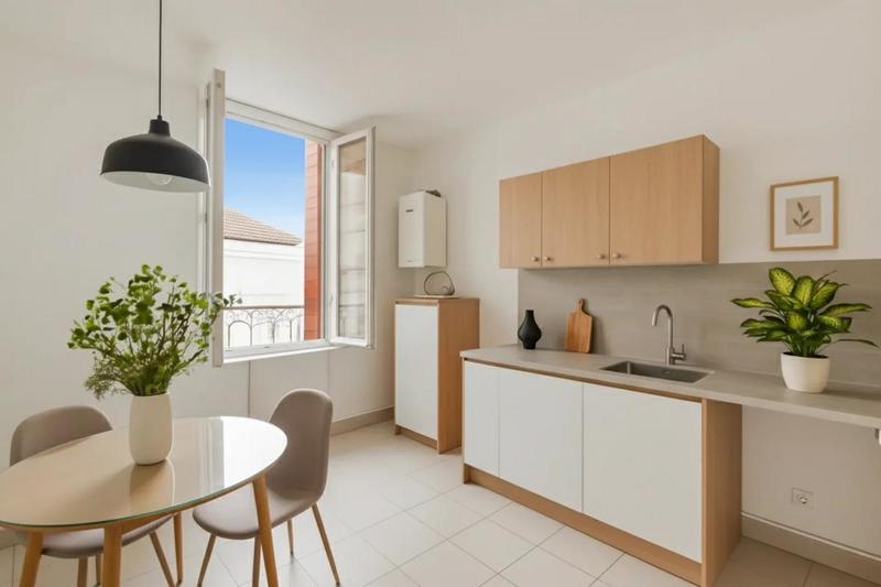 Appartement - 126 m² - 6 pièces