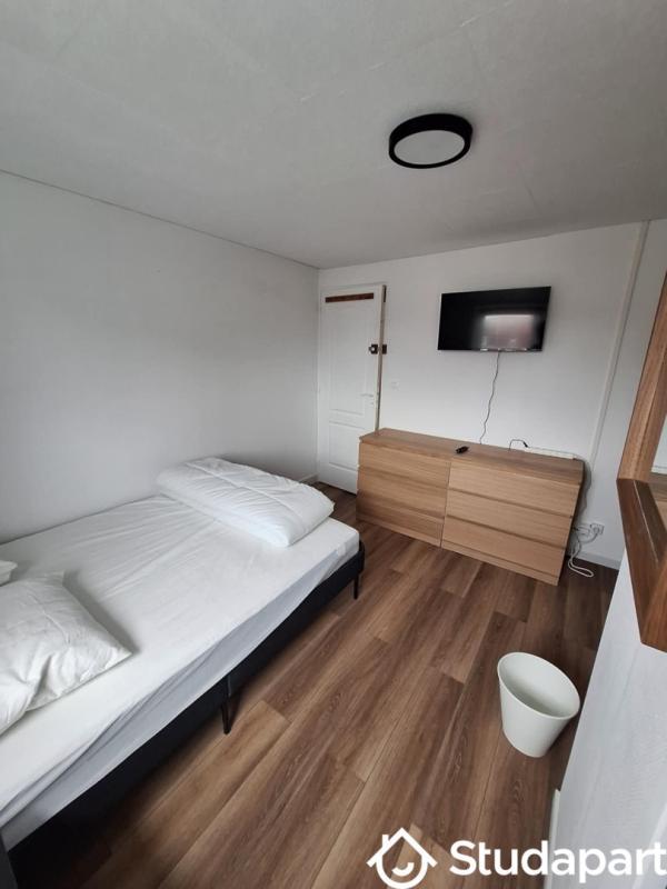 Chambre - 15 m² - 1 pièce