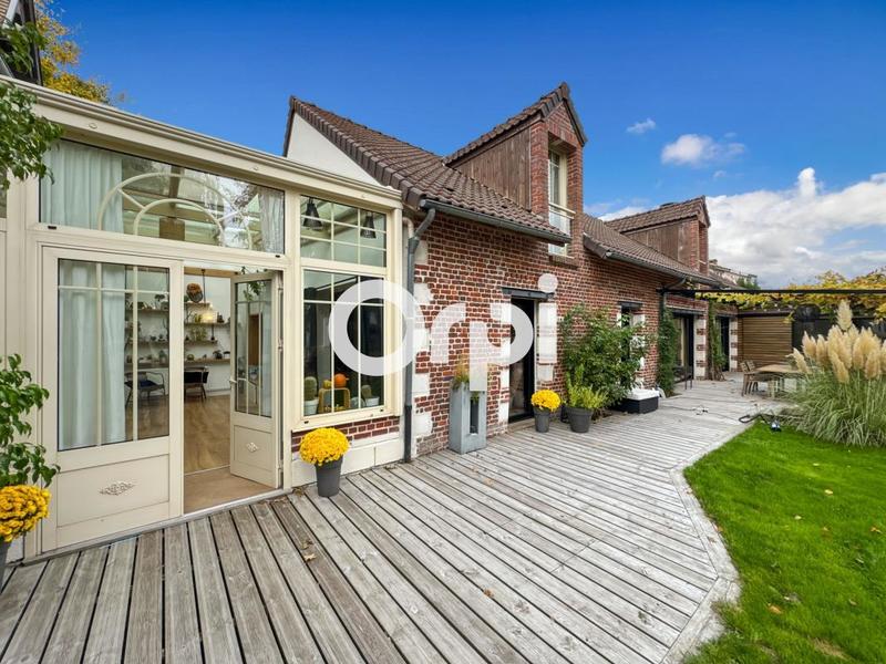 Propriété - 310 m² - 8 pièces