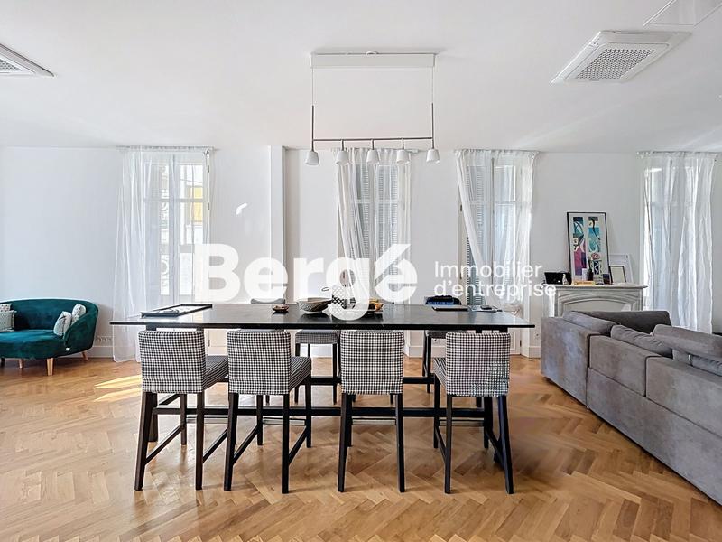 Bureau - 130 m² - 4 pièces