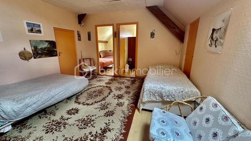 Maison - 183 m² - 7 pièces