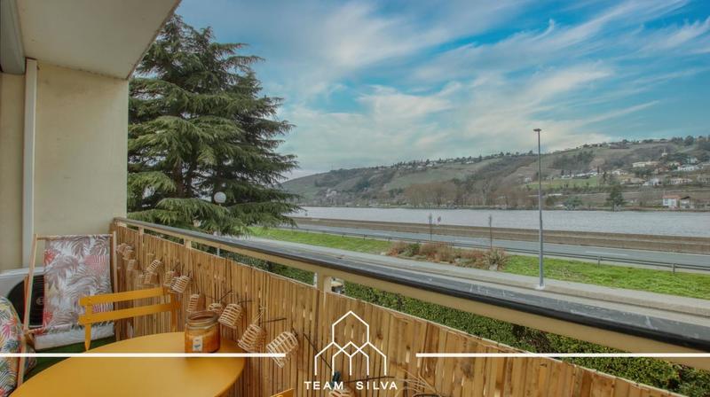 Appartement - 82 m² - 4 pièces