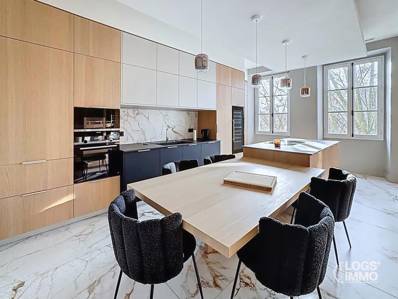 Appartement - 143 m² - 3 pièces