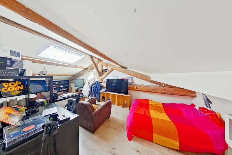 Maison - 198 m² - 5 pièces