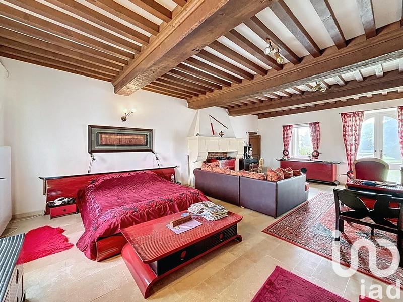 Maison - 640 m² - 14 pièces