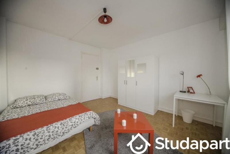 Chambre - 16 m² - 1 pièce