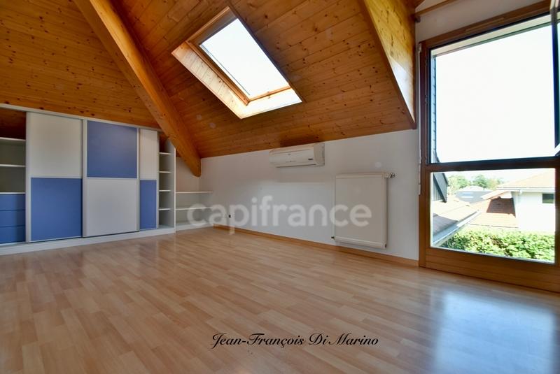 Maison - 211 m² - 8 pièces