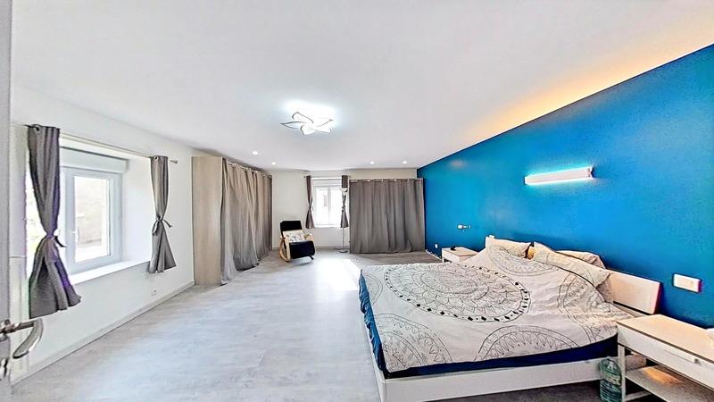 Maison - 170 m² - 7 pièces