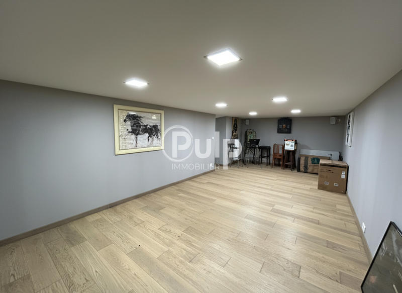 Maison de maîtres - 208 m² - 7 pièces