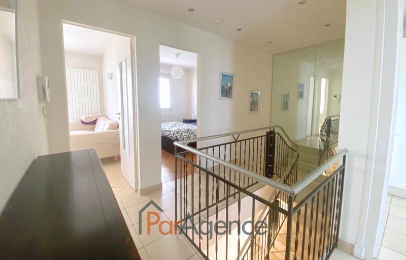 Maison - 98 m² - 4 pièces