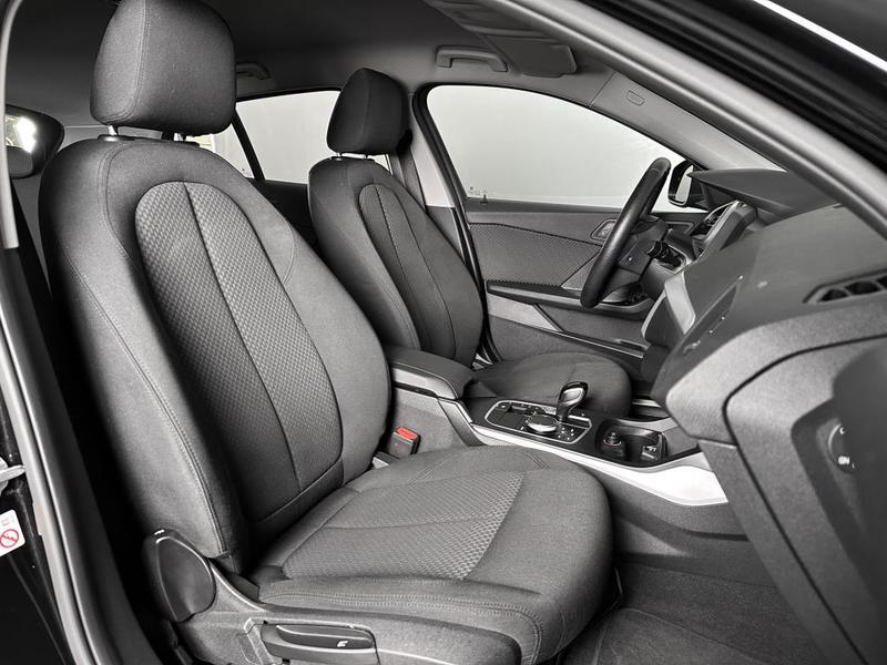 Bmw Série 1 - 116da 116ch F40 Gps Regul Carplay Full Led Android Auto Clim 116 d Ch 1°Main