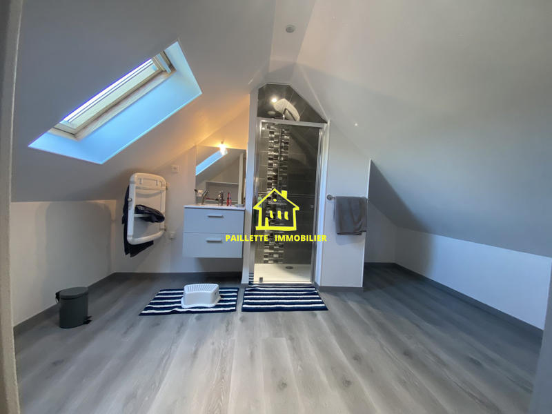 Appartement - 120 m² - 5 pièces