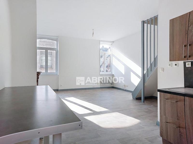 Immeuble - 101 m² - 3 pièces