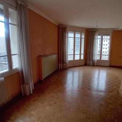 Appartement - 85 m² - 3 pièces
