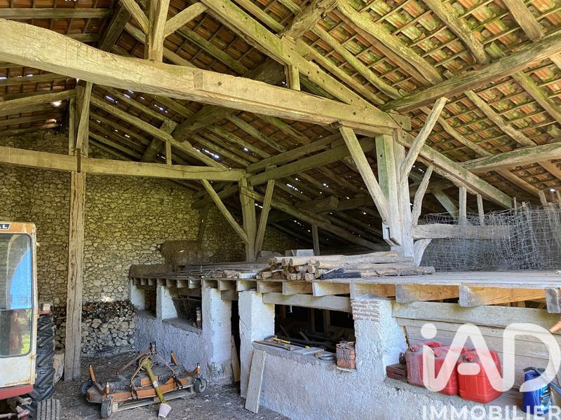 Maison - 220 m² - 12 pièces