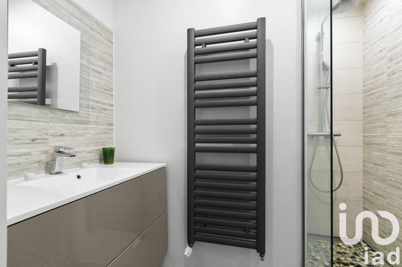 Maison - 198 m² - 7 pièces