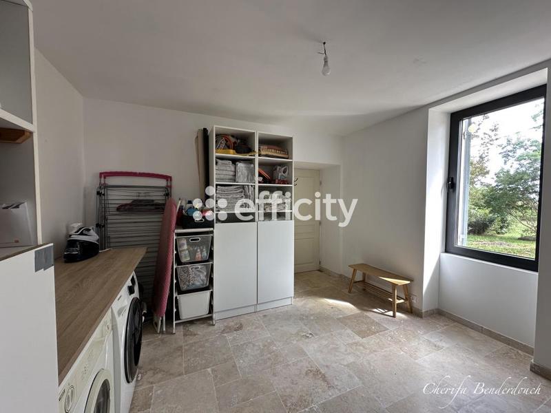 Maison en pierre - 212 m² - 8 pièces