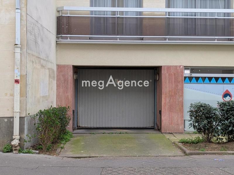 Parking - 13 m²