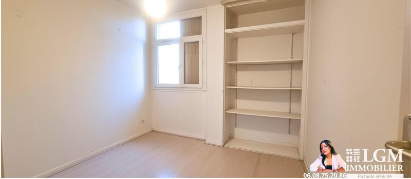Appartement - 70 m² - 4 pièces