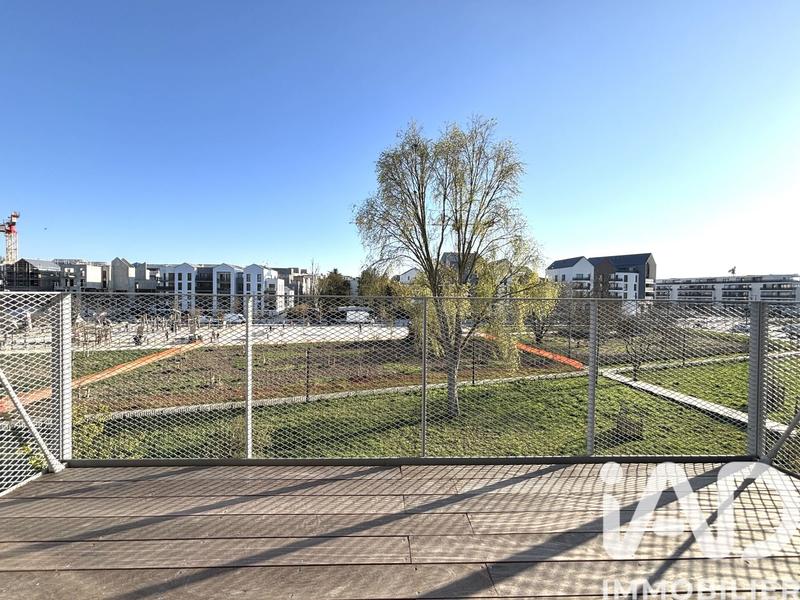 Loft - 93 m² - 5 pièces