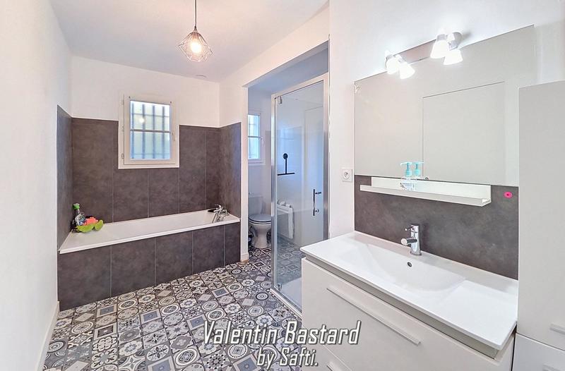 Maison - 105 m² - 5 pièces