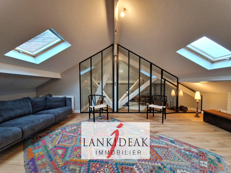 Duplex - 188 m² - 6 pièces