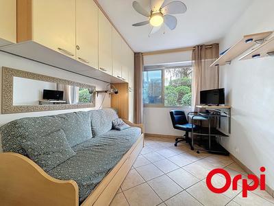 Studio - 18 m² - 1 pièce