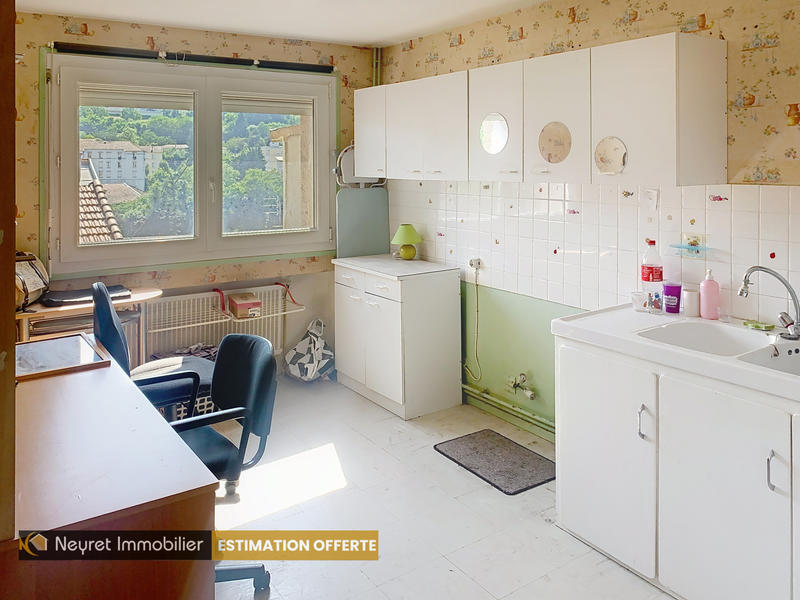 Triplex - 122 m² - 7 pièces