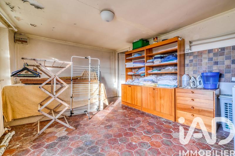 Maison - 300 m² - 10 pièces